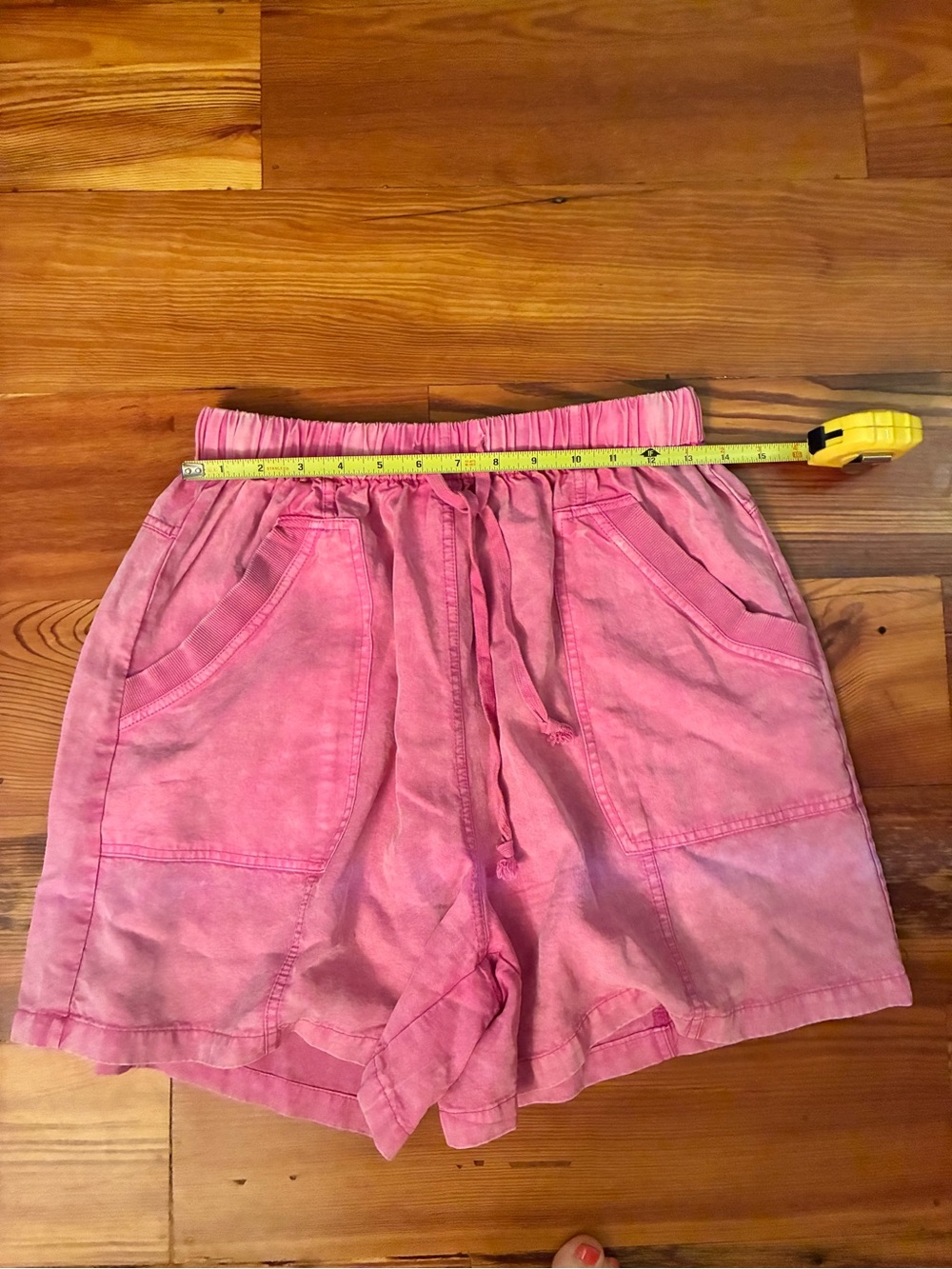 Easel Women’s Vibrant Pink Mineral Wash Pull On Shorts, Size S - Picture 7 of 10